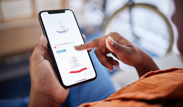 Social Media Scam Ads Are Everywhere. Here’s How to Spot Them